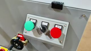 Maszyna do spłaszczania i prasowania rowków to zintegrowana maszyna do spłaszczania i rowkowania stosowana w twardych materiałach
