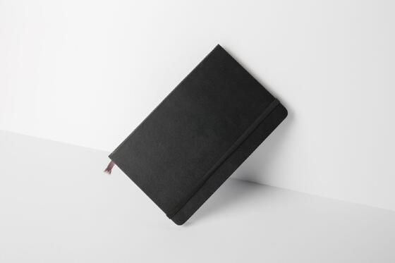 Półautomatyczna maszyna do nakładania elastycznych pętli na długopisy HX20EPL z klejem topliwym, wydajność 1000-1200 szt./h